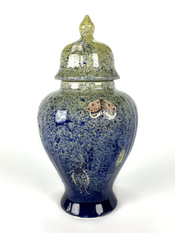Statige dekselvaas in blauw geel motten - Afbeelding 2